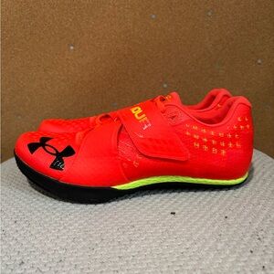 NWOT Under Armour Long Jump Shoes Track Spikes HOVR Skyline 3021863-601 Mens 9